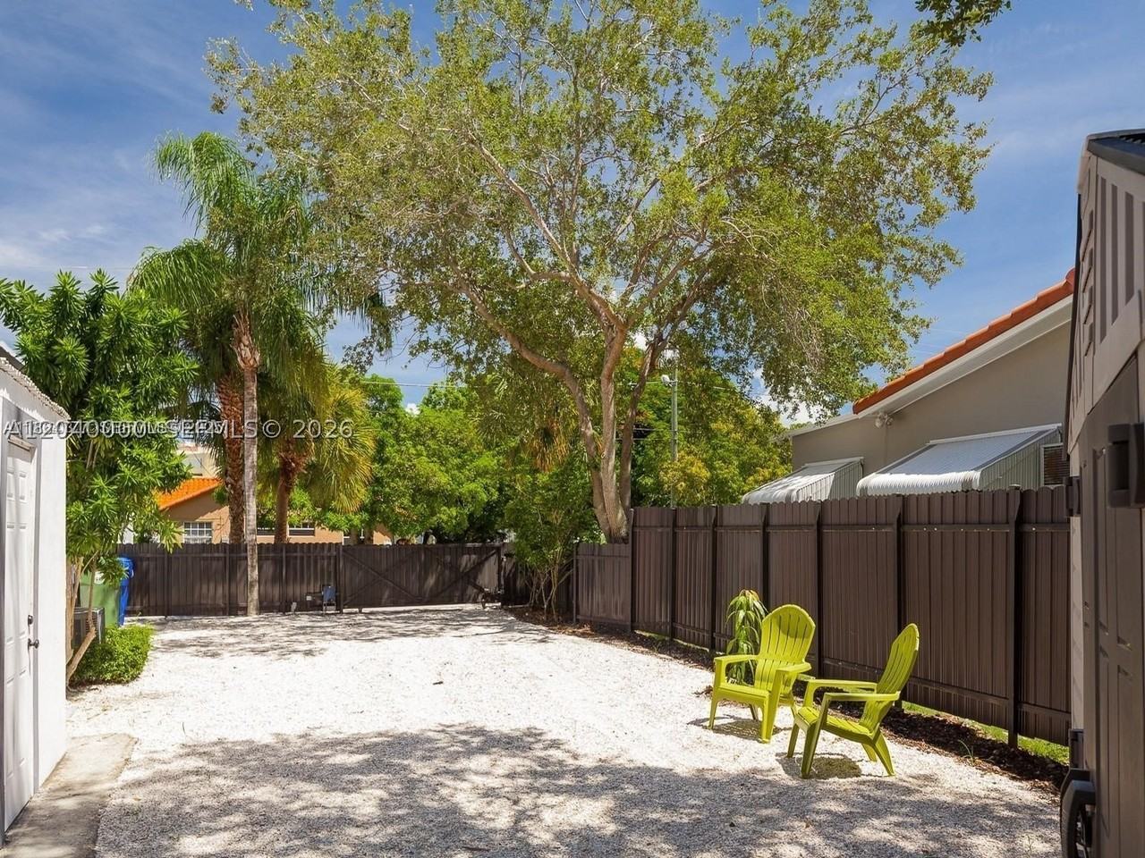 3452 Margaret St - Photo 3 of 12