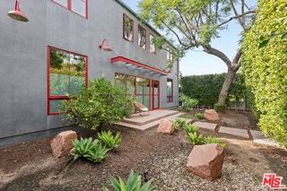 601 N Crescent Heights Blvd - Photo 2 of 8