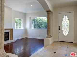 712 N Vista St - Photo 3 of 7