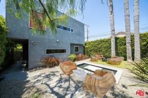 featured image of 929 Dickson St