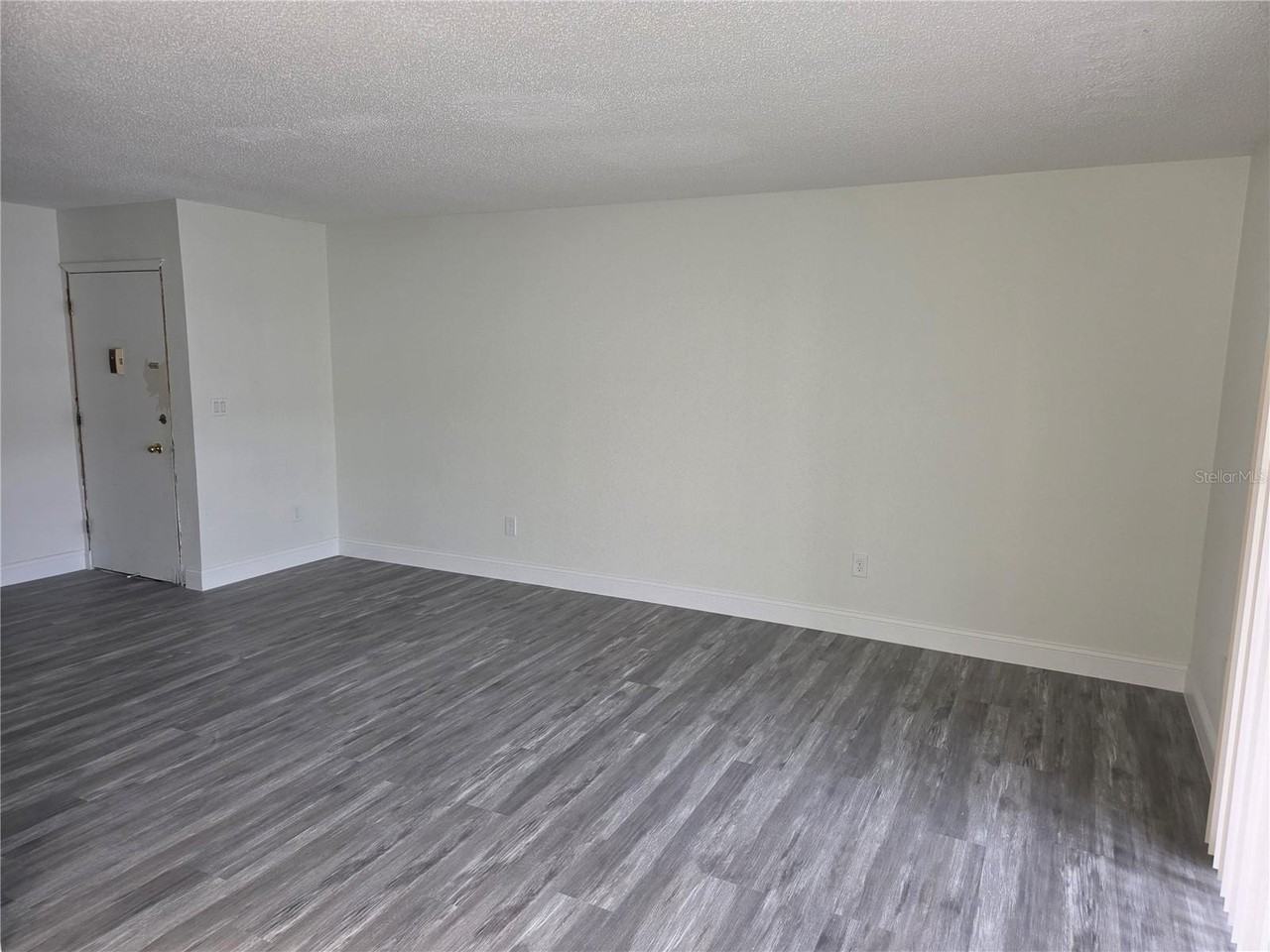 22333 Edgewater Dr #C2 - Photo 6 of 25