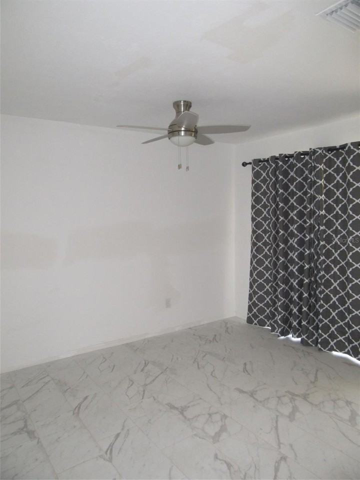 23029 Alabaster Ave - Photo 7 of 16