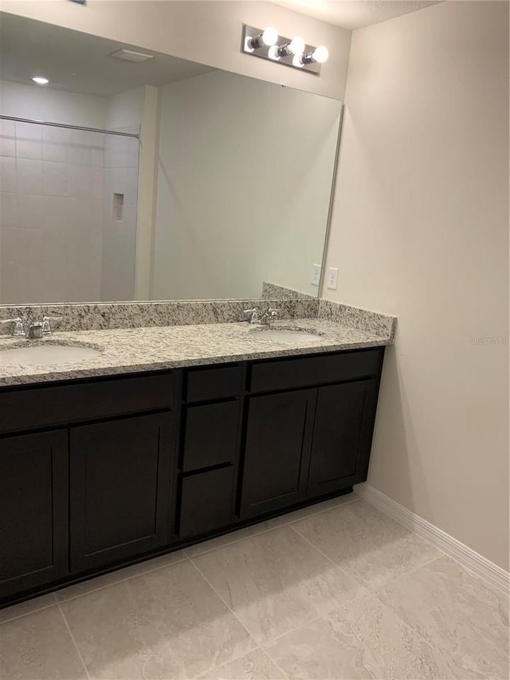 2567 Buena View Rd - Photo 7 of 17