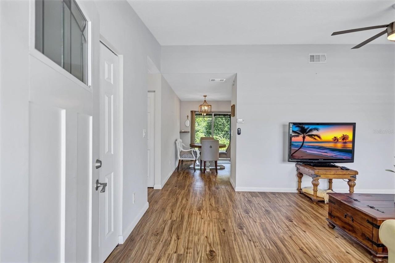 504 7th St Se - Photo 5 of 29