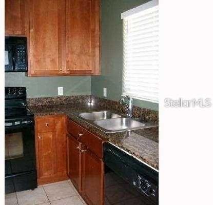 110 Coquina Bay Dr - Photo 4 of 9