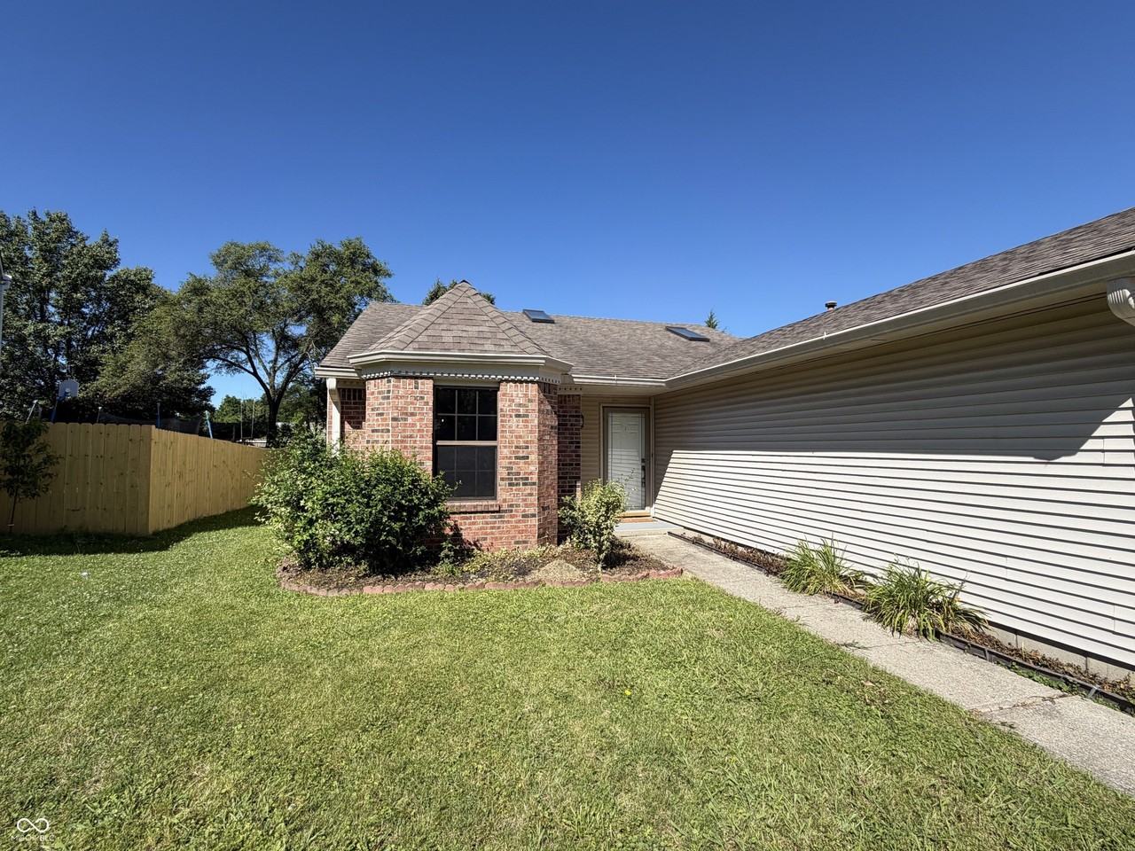 6436 Perry Pines Ct - Photo 2 of 30