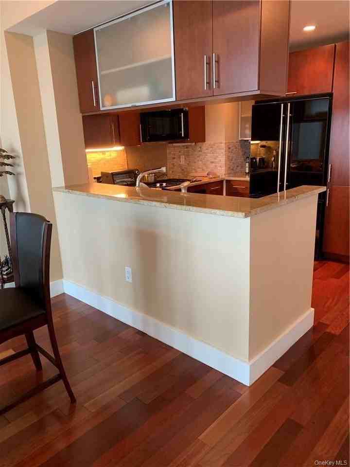 175 Huguenot St #2205 - Photo 3 of 16