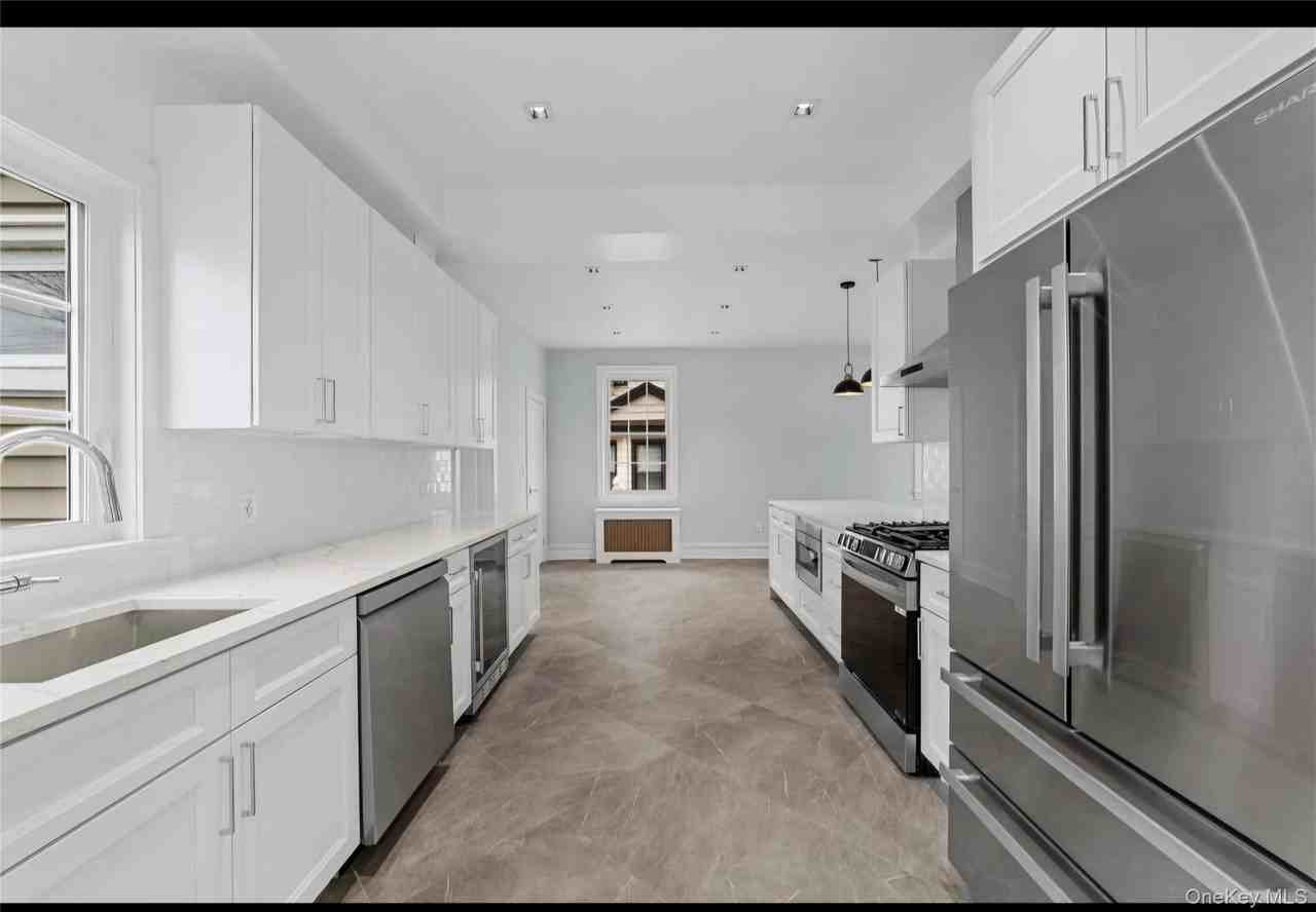 70 Normandy Rd - Photo 5 of 24
