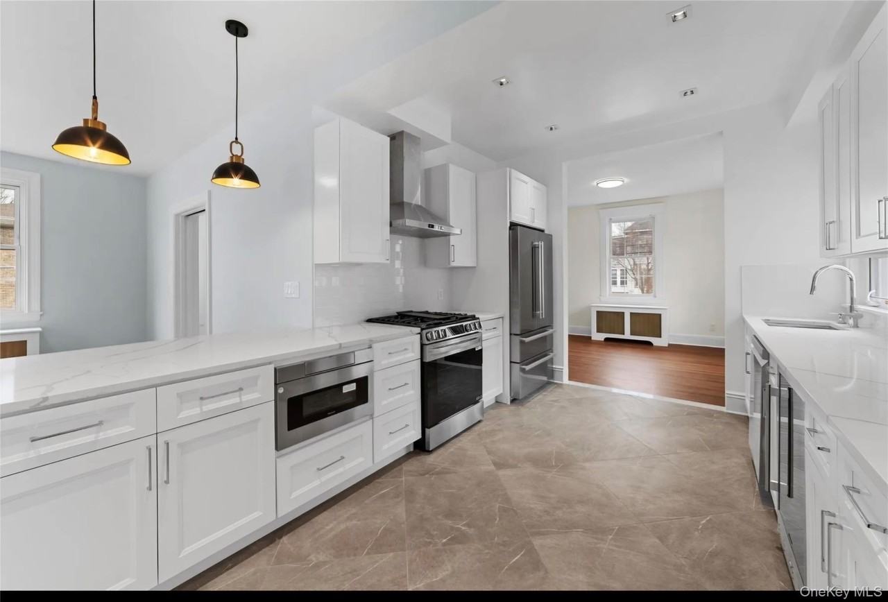 70 Normandy Rd - Photo 6 of 24