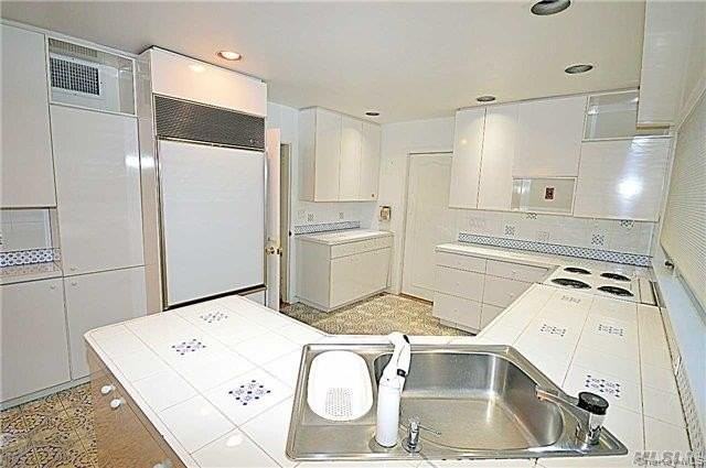 17 Hilltop Dr W - Photo 4 of 21