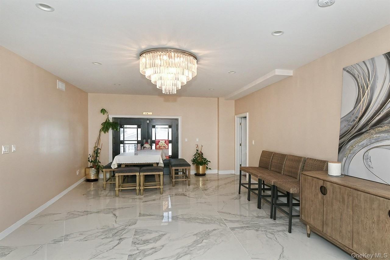 6626 Marathon Pkwy - Photo 6 of 33
