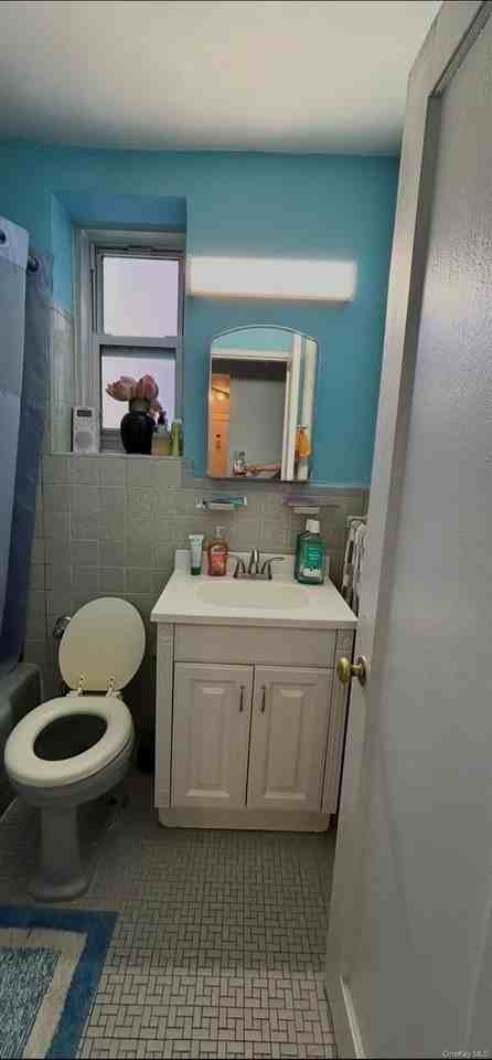 194 Smith St #1M - Photo 4 of 5