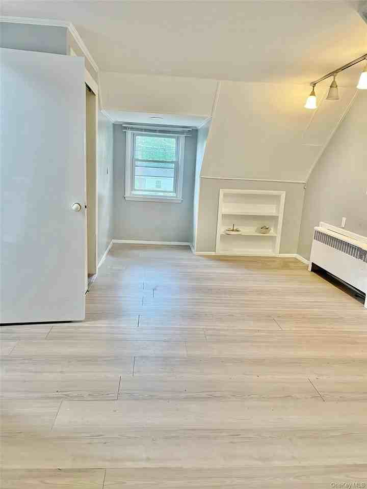258 Steamboat Rd - Photo 7 of 9