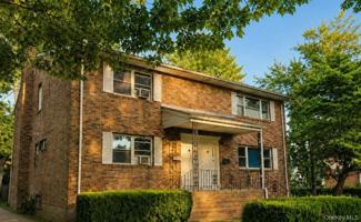 featured image of 2 Arbor Pl
