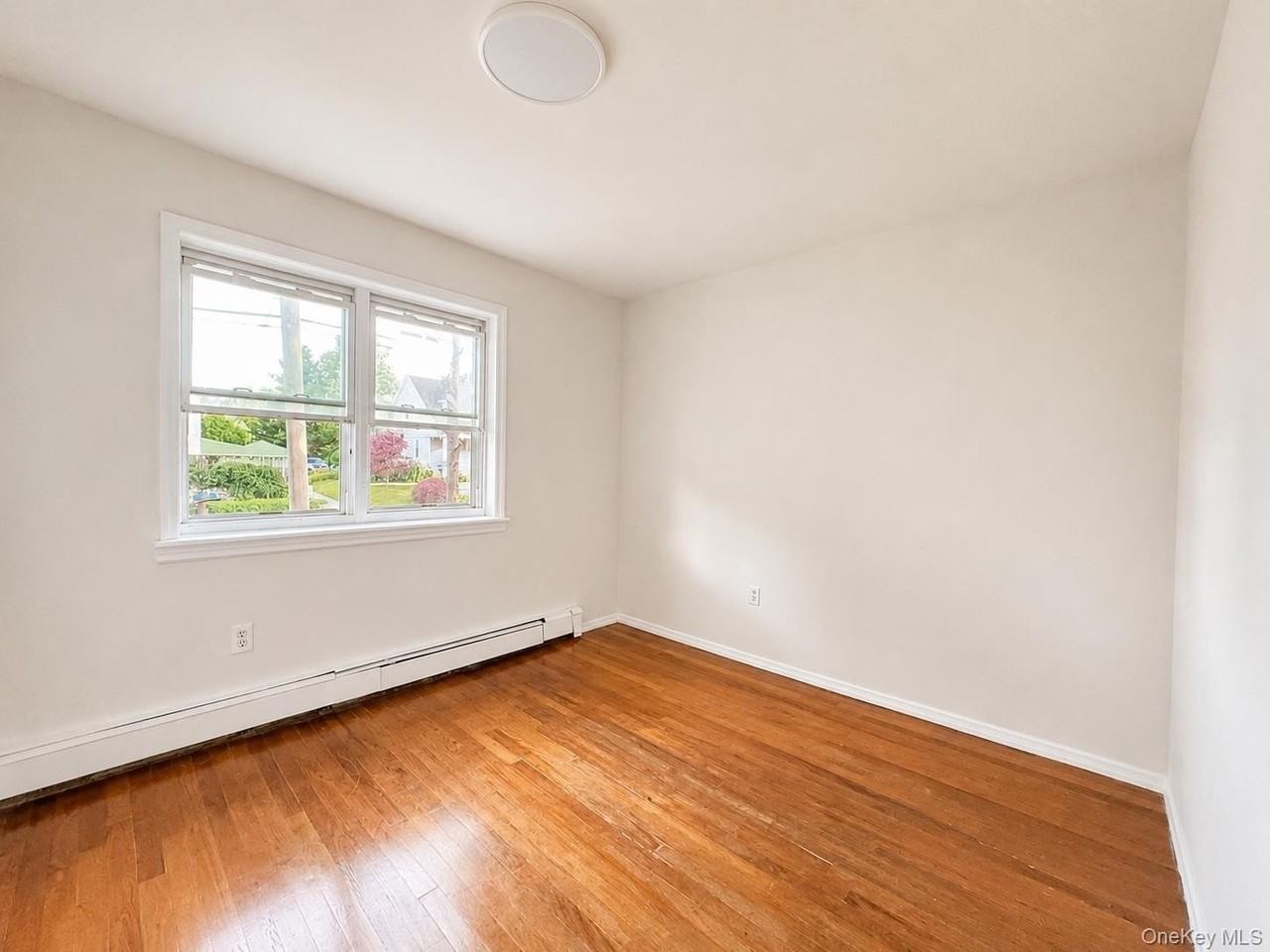 2 Arbor Pl - Photo 7 of 10
