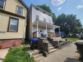 featured image of 93 Catharine St #2