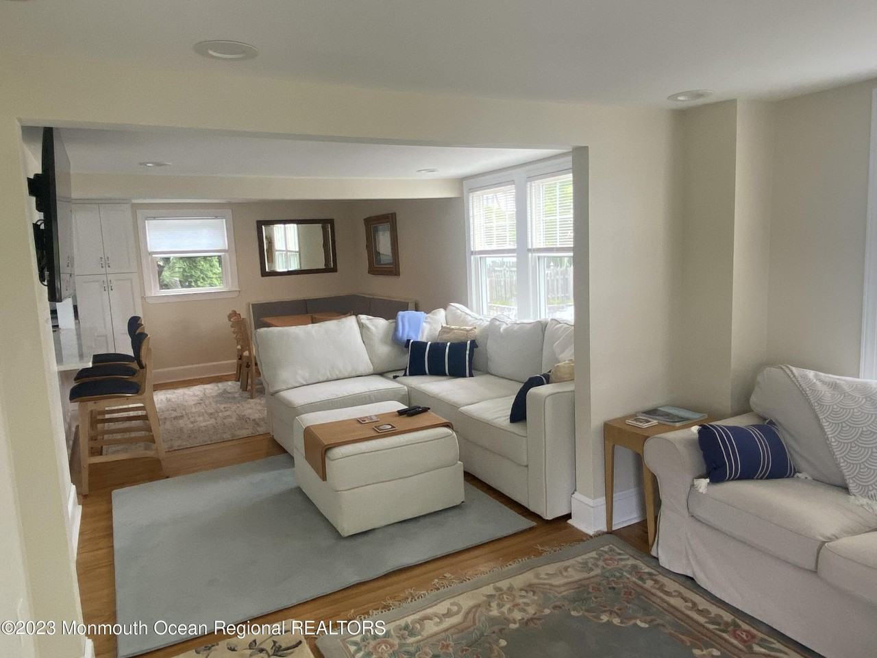 305 3rd Ave - Photo 5 of 22
