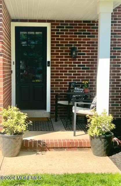 18 Hobart St - Photo 4 of 24