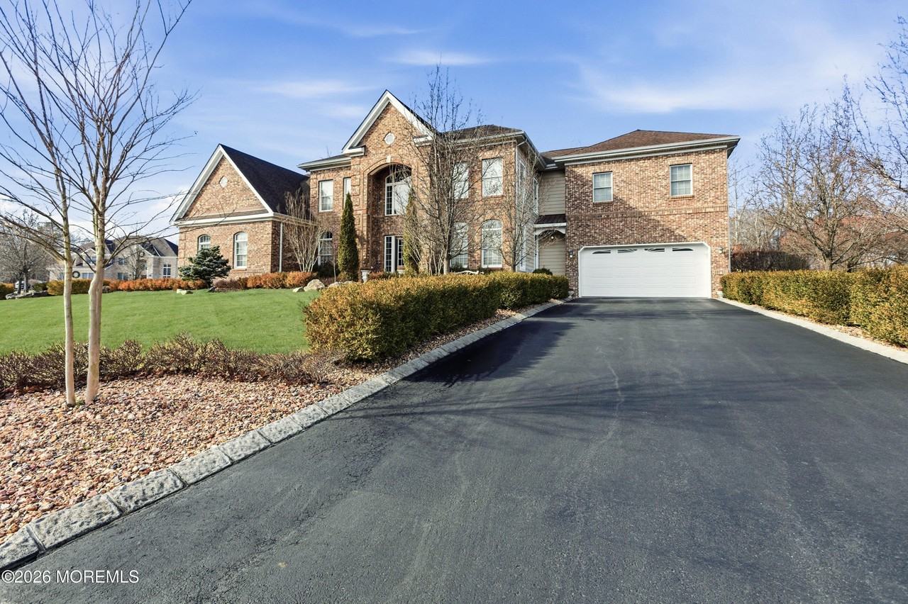24 Parkside Dr - Photo 5 of 50