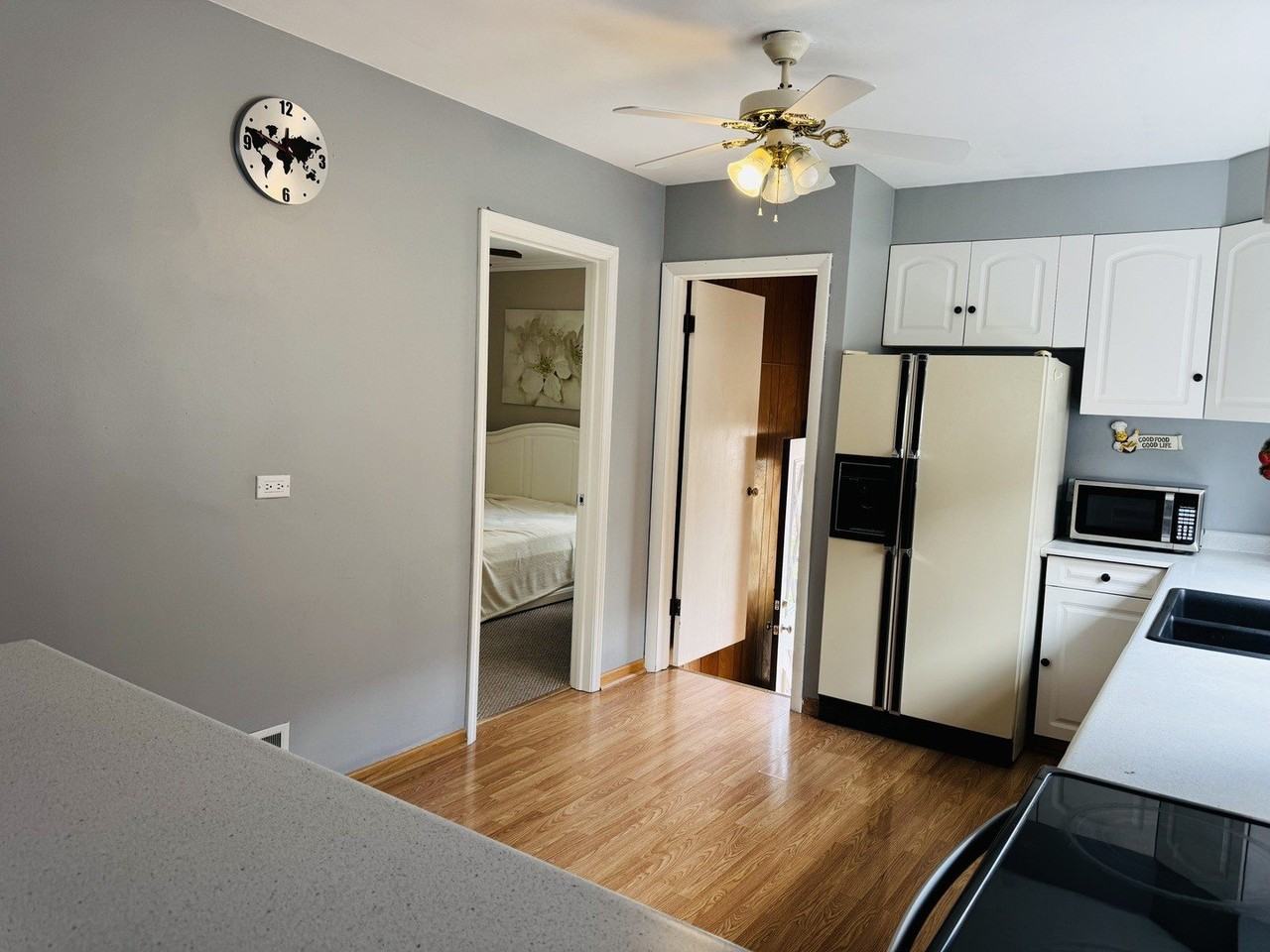 4925 S Leamington Ave - Photo 6 of 29