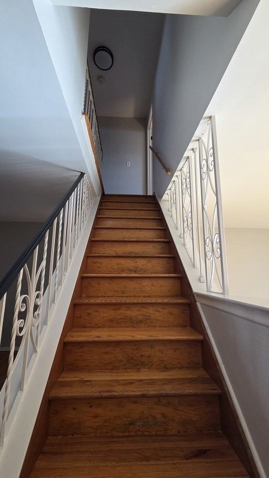 553 W Park Ave #D - Photo 6 of 15