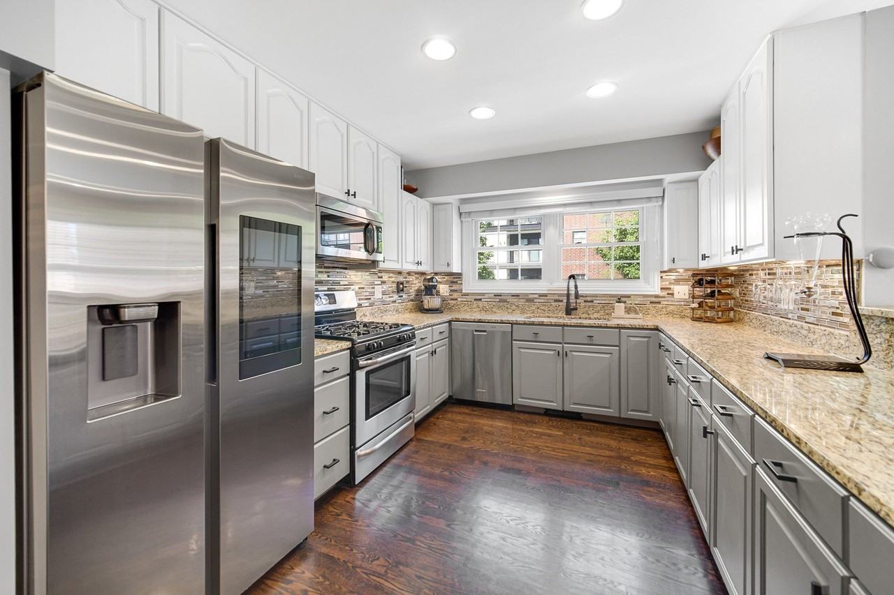 101 S Evergreen Ave #12G - Photo 4 of 27