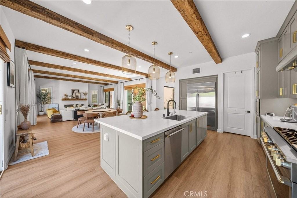 129 Coldwater - Photo 4 of 50