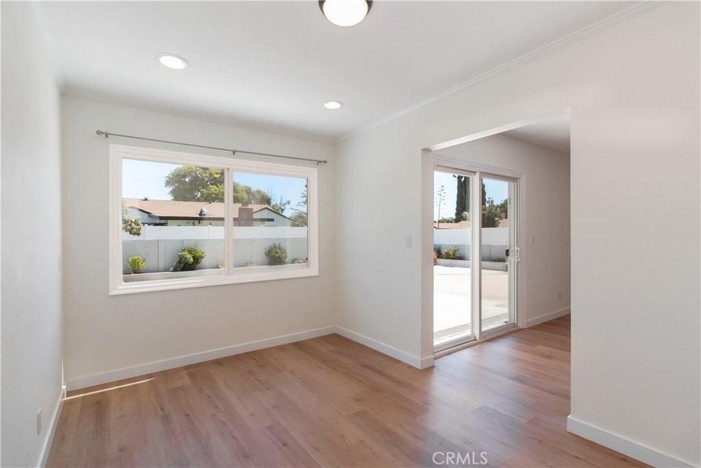 11000 Gaviota Ave - Photo 7 of 28
