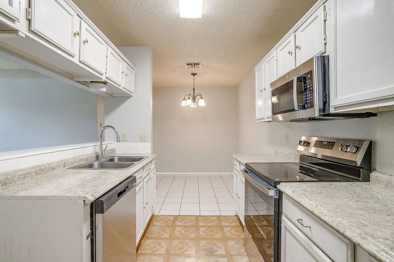 4517 Compass Ct - Photo 5 of 22