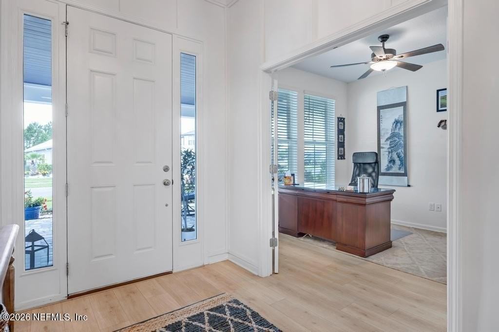 221 Marquesa Cir - Photo 3 of 50