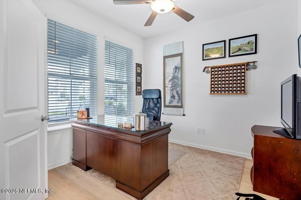221 Marquesa Cir - Photo 4 of 50