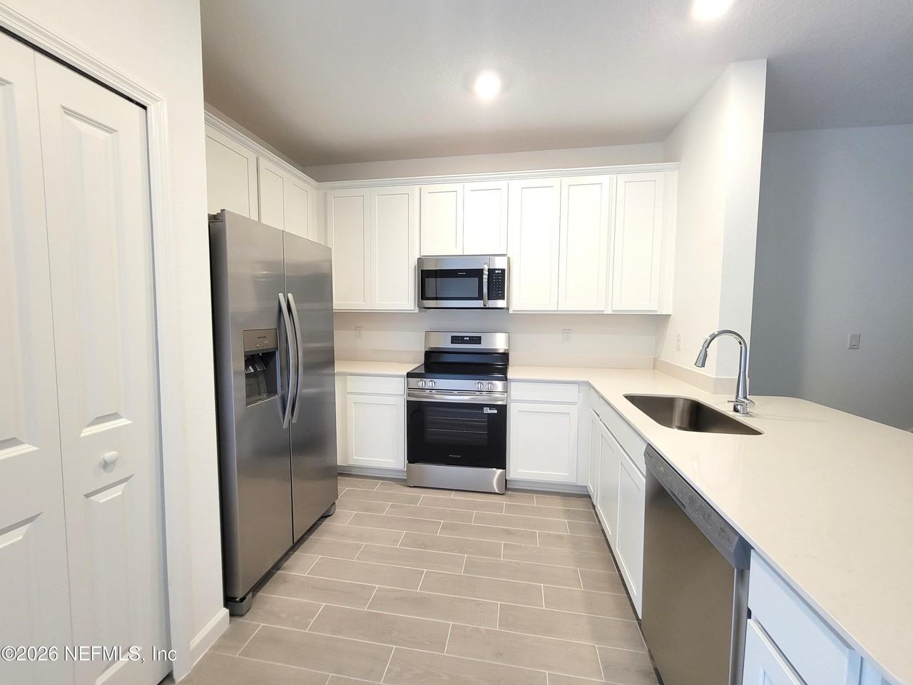 29 Craig Ct - Photo 2 of 50
