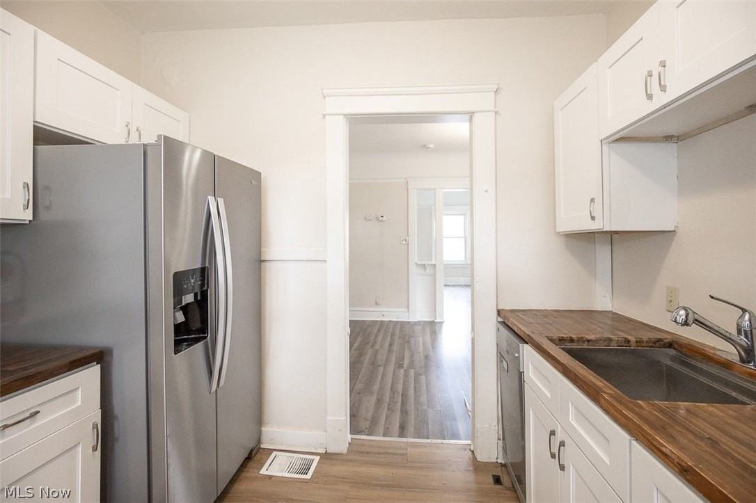 1545 Coutant Ave - Photo 3 of 18