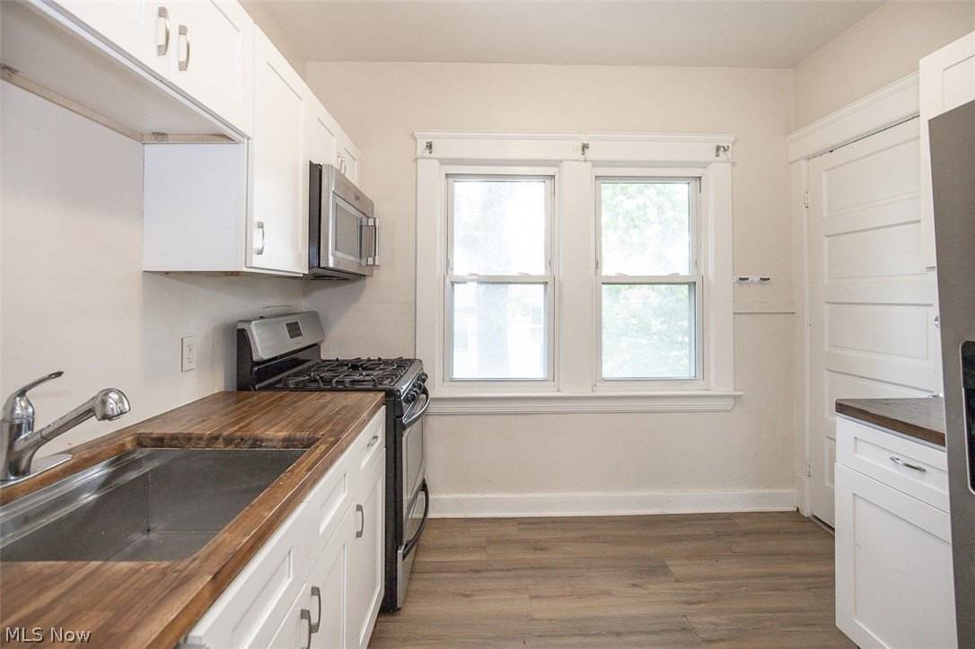1545 Coutant Ave - Photo 4 of 18