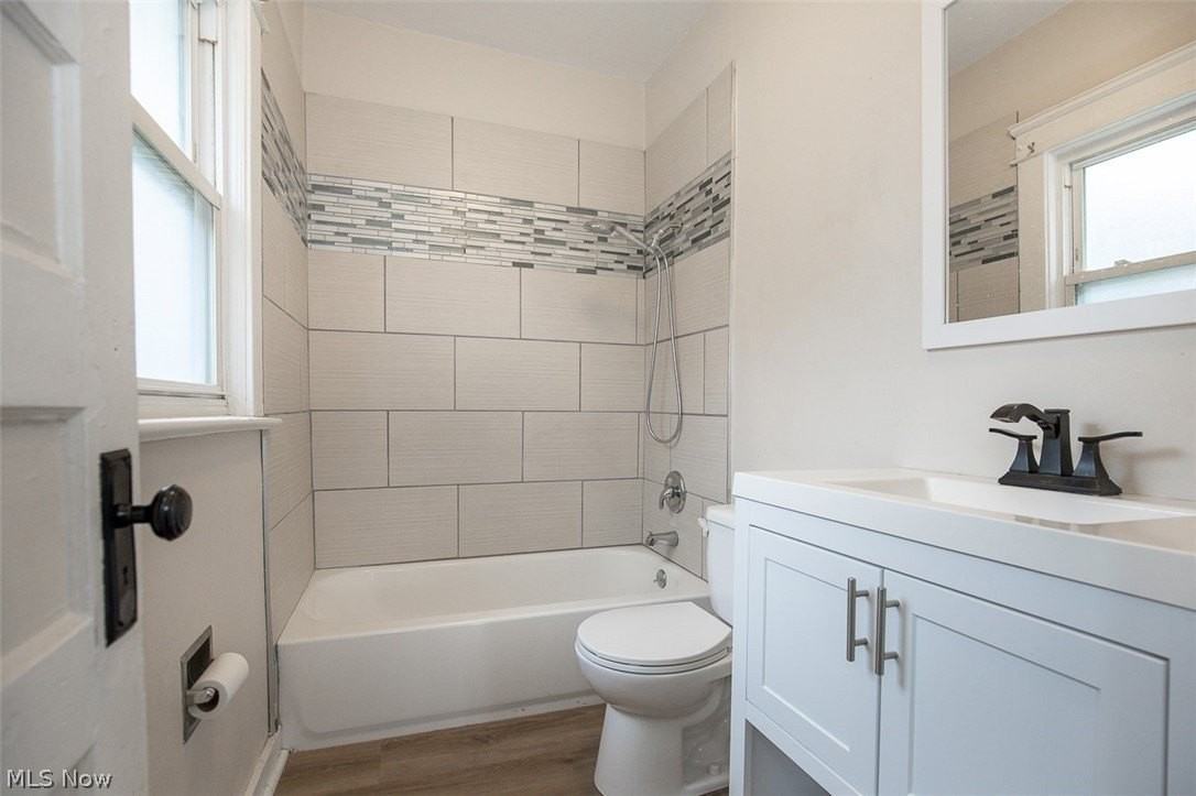 1545 Coutant Ave - Photo 7 of 18