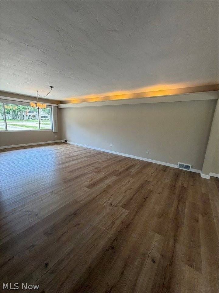 2104 Walter Rd - Photo 6 of 30