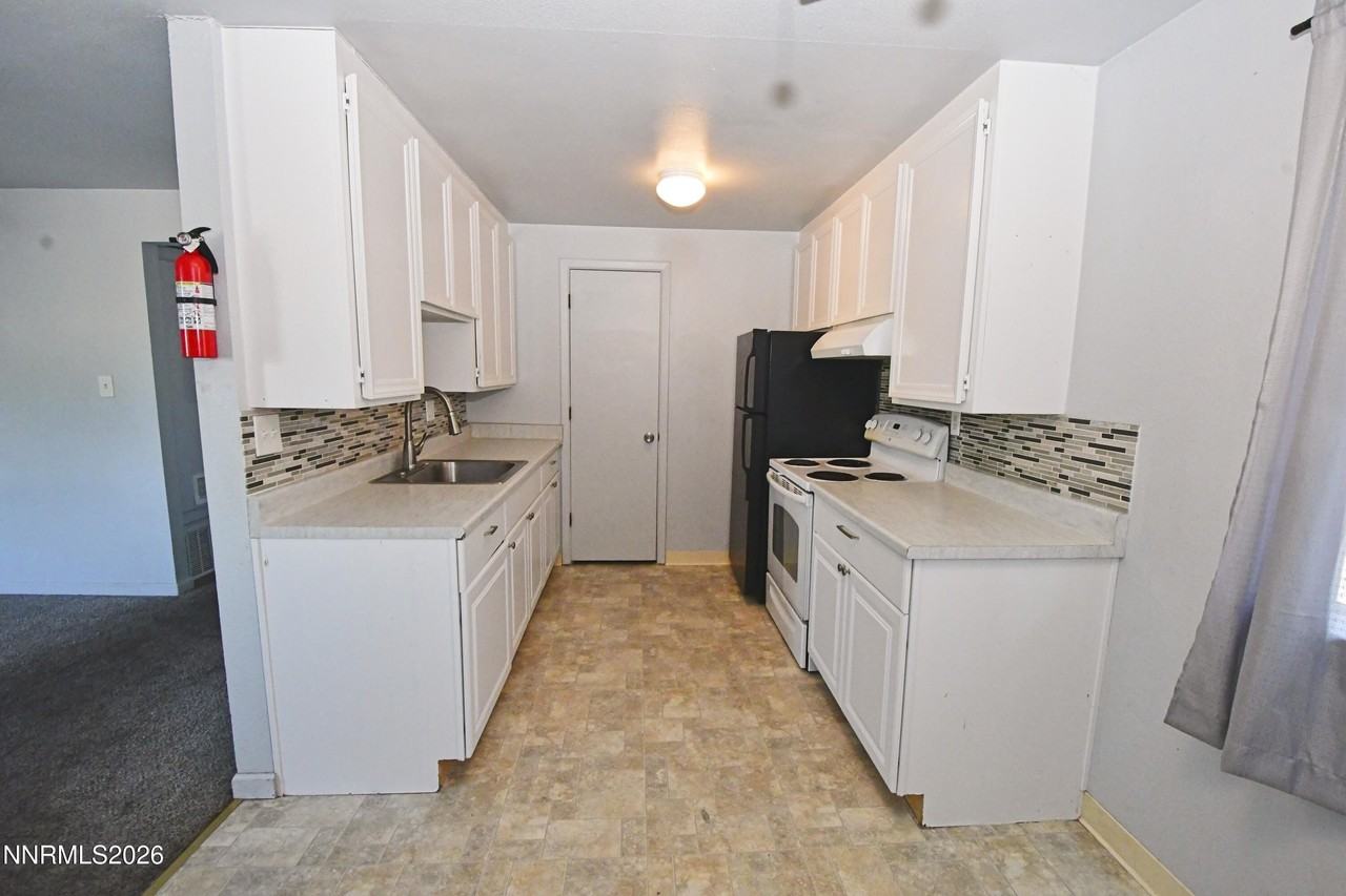 1513 N Edmonds Dr #D - Photo 5 of 20