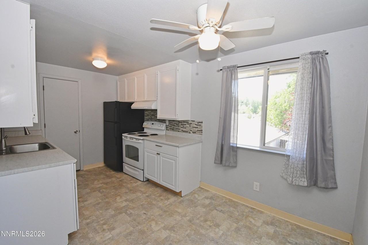 1513 N Edmonds Dr #D - Photo 7 of 20