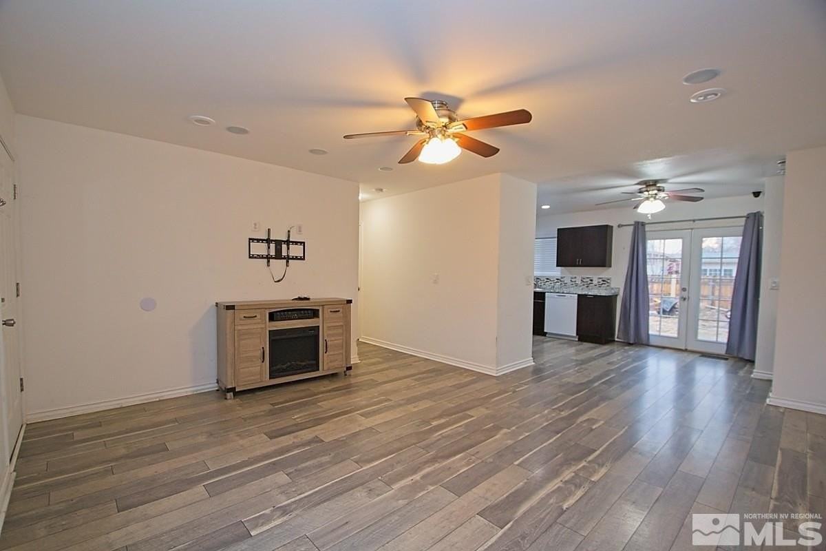 13590 Mount Olympus St - Photo 3 of 19