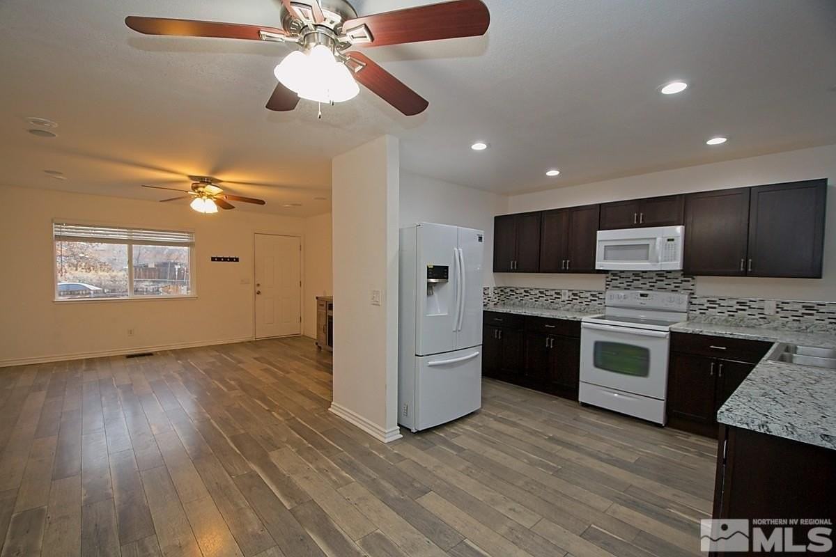 13590 Mount Olympus St - Photo 6 of 19