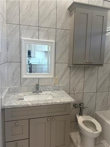 1502 S Carrollton Ave - Photo 5 of 8