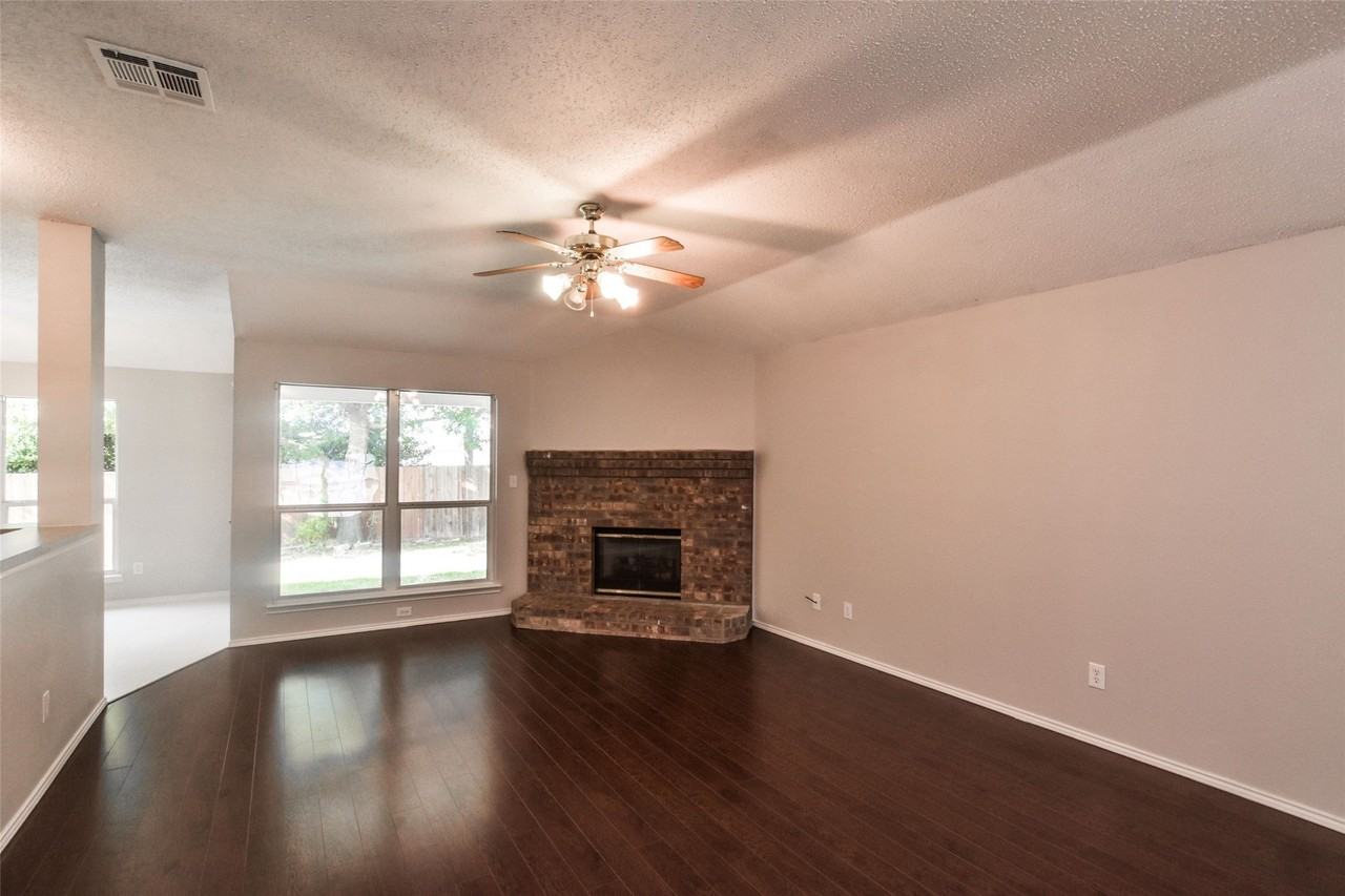 2404 Glenhaven Dr - Photo 5 of 24