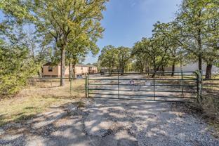 419 Wood River Rd - Photo 1 of 1
