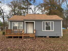 featured image of 2240 Pin Oak Cir