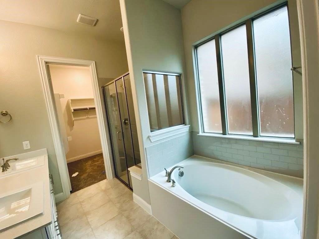 7813 Heritage Palms Trl - Photo 7 of 10