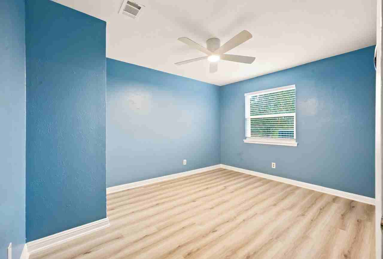 2016 Knollwood Ln - Photo 7 of 31