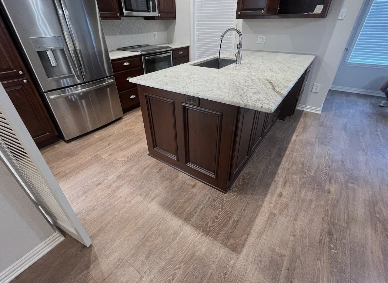 524 Josephine St - Photo 4 of 9