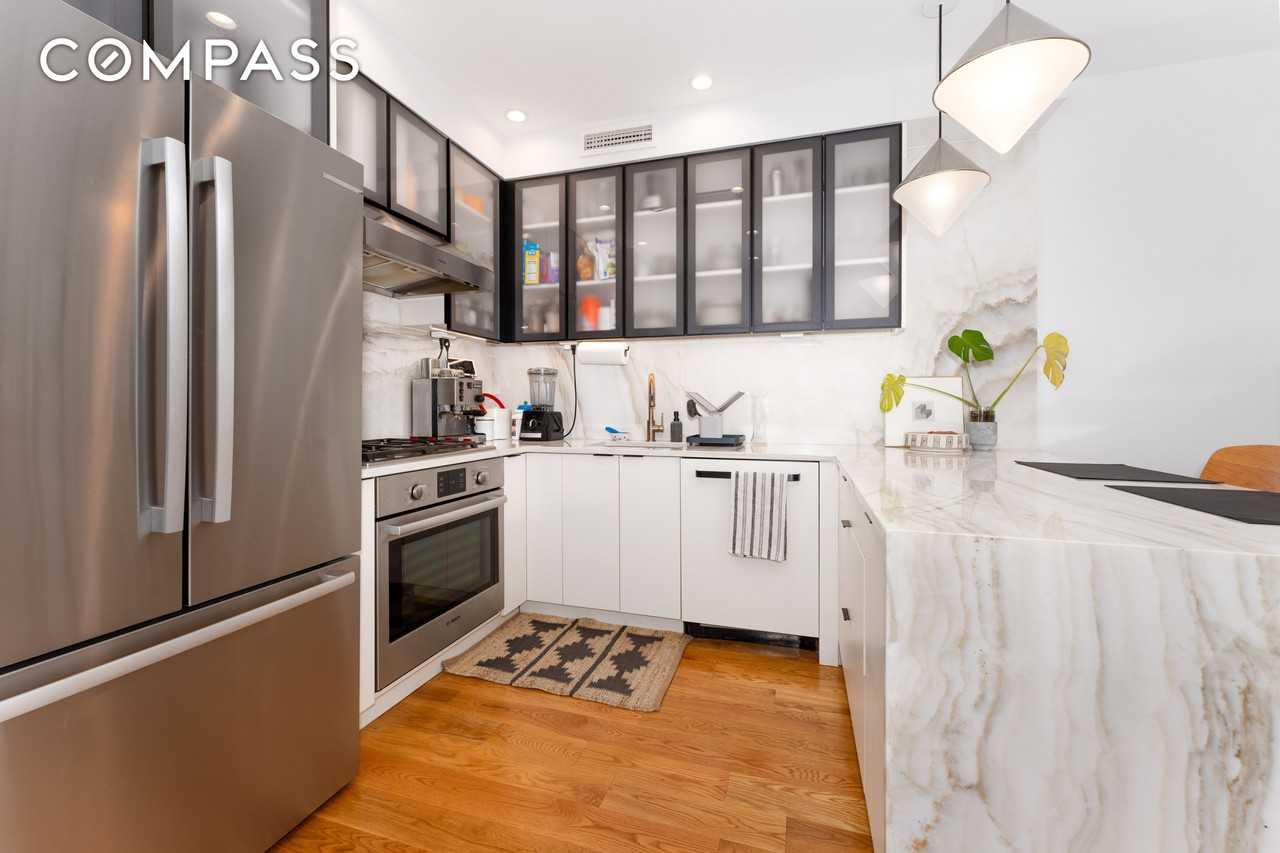 185 Putnam Ave #4 - Photo 5 of 10