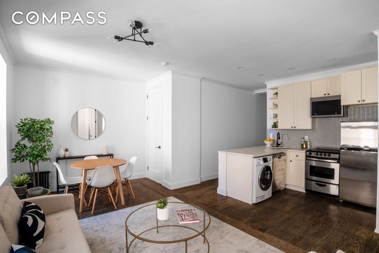 17 E 17th St #D4 - Photo 2 of 12