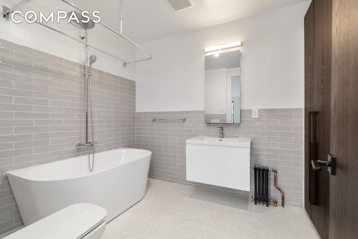 354 Macon St #2 - Photo 6 of 12